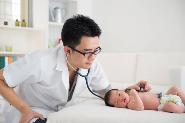 rốn trẻ sơ sinh bị ướt
