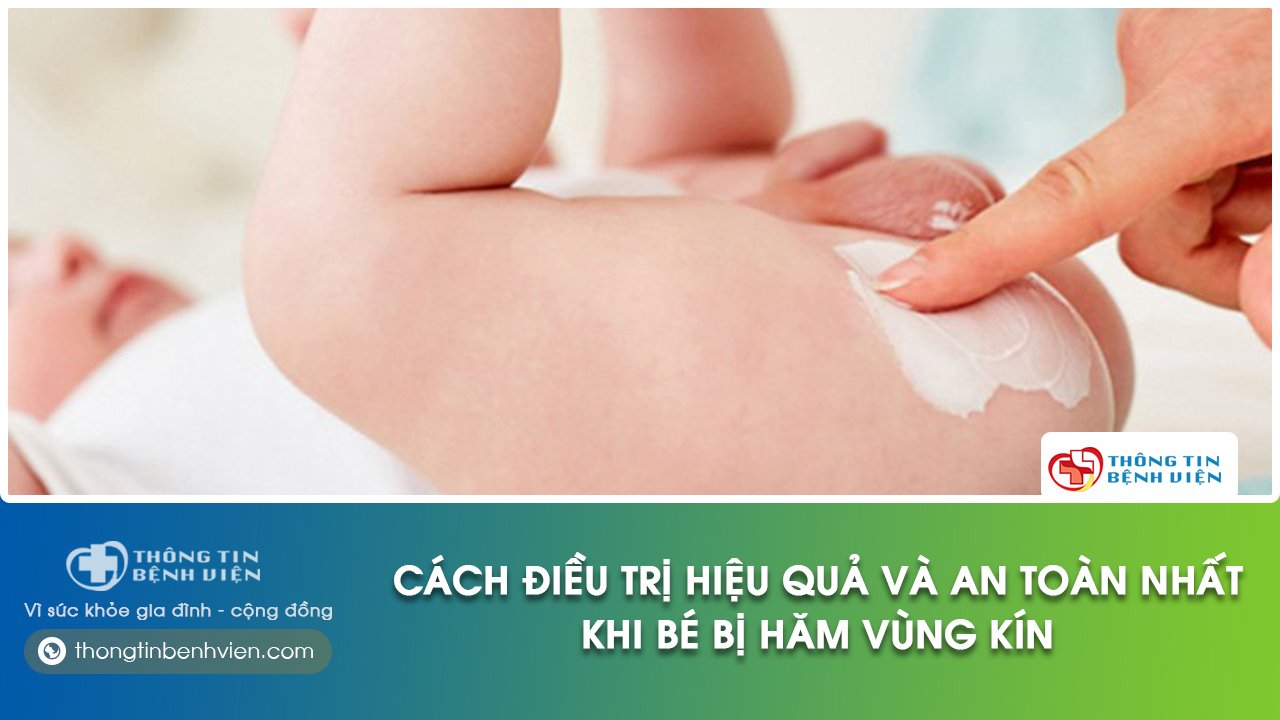 trẻ bị hăm vùng kín