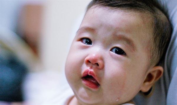 Trẻ khóc quá nhiều