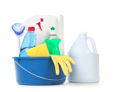 Nước lau sàn, xà phòng giặt đồ, nước tẩy rửa, hoặc sữa tắm