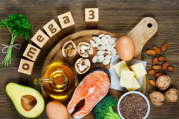 bổ sung nhóm thực phẩm giàu Omega 3 để giảm tình trạng nổi mề đay