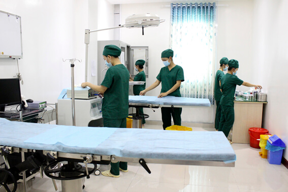 Đội ngũ y bác sĩ chuyên môn cao của phòng khám đa khoa Hữu Thọ
