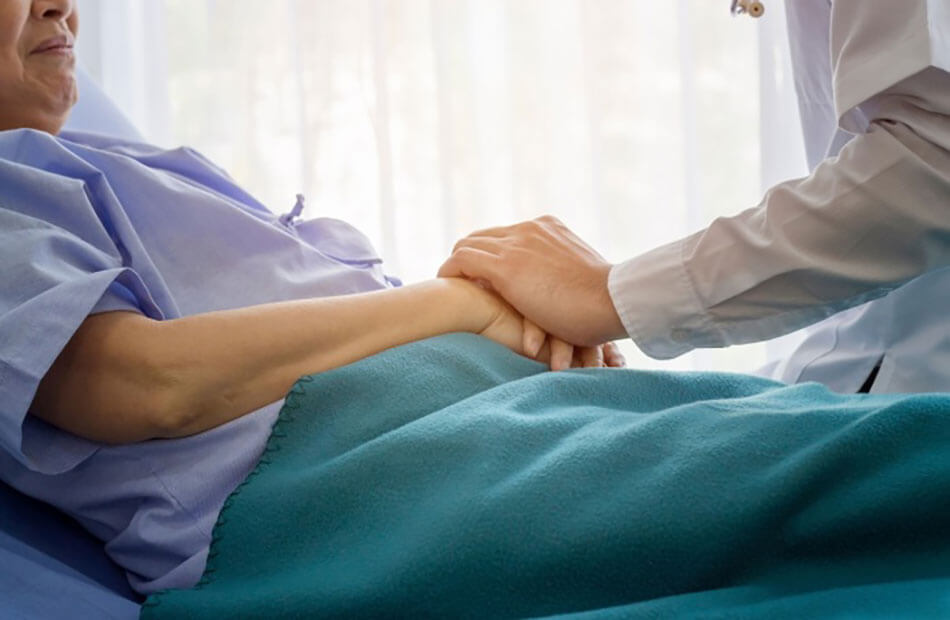 Khi người bệnh được dự đoán không thể chữa khỏi ung thư dạ dày, bác sĩ có thể chỉ định phương pháp chăm sóc và điều trị giảm nhẹ