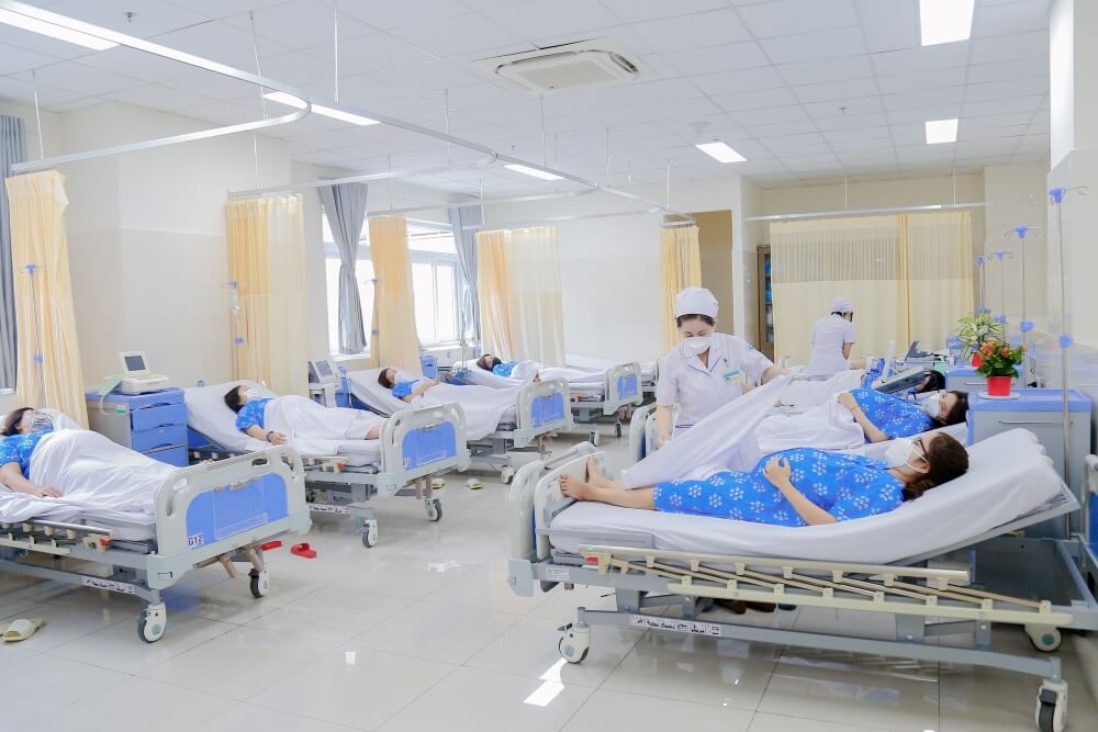 khám thai tại bệnh viện từ dũ