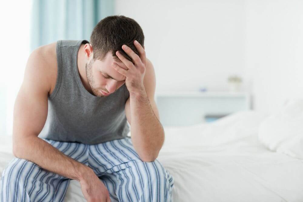 Tiểu ra tinh dịch có nguy hiểm không? Nguyên nhân, triệu chứng và cách chữa trị