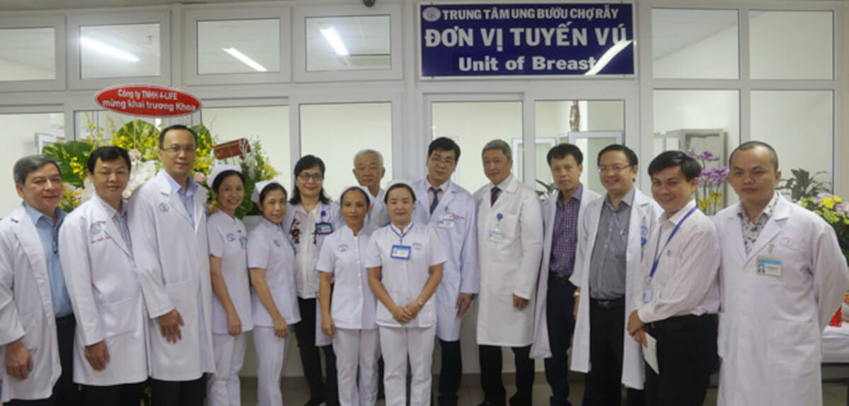 Đội ngũ bác sĩ bệnh viện Chợ Rẫy
