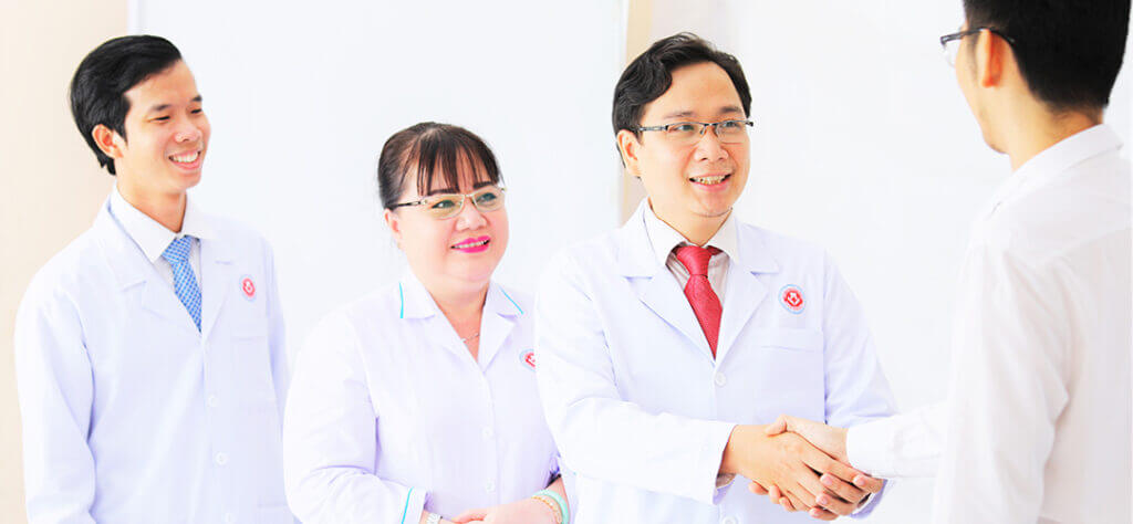 Đội ngũ bác sĩ bệnh viện răng hàm mặt thành phố Hồ Chí Minh