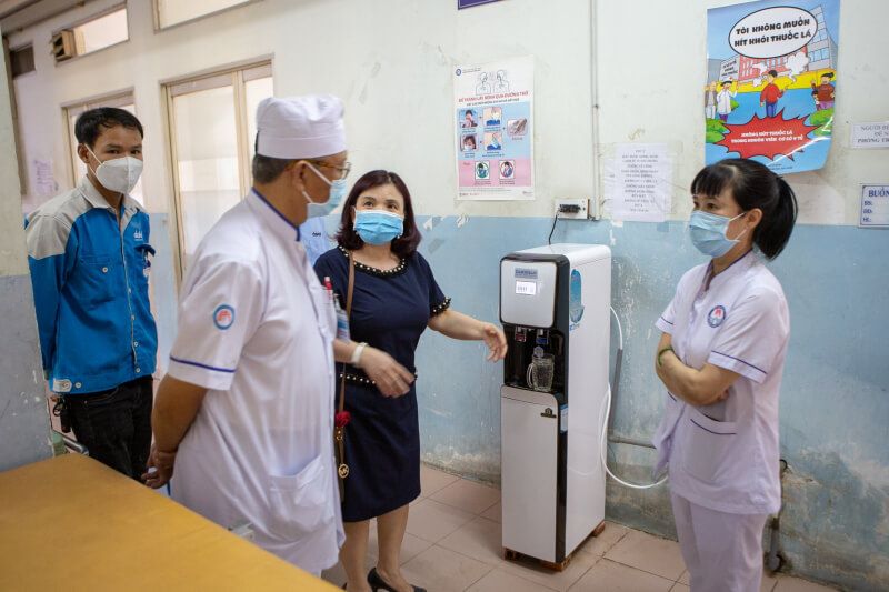 Hoạt động khám dịch vụ tại bệnh viện Phạm Ngọc Thạch