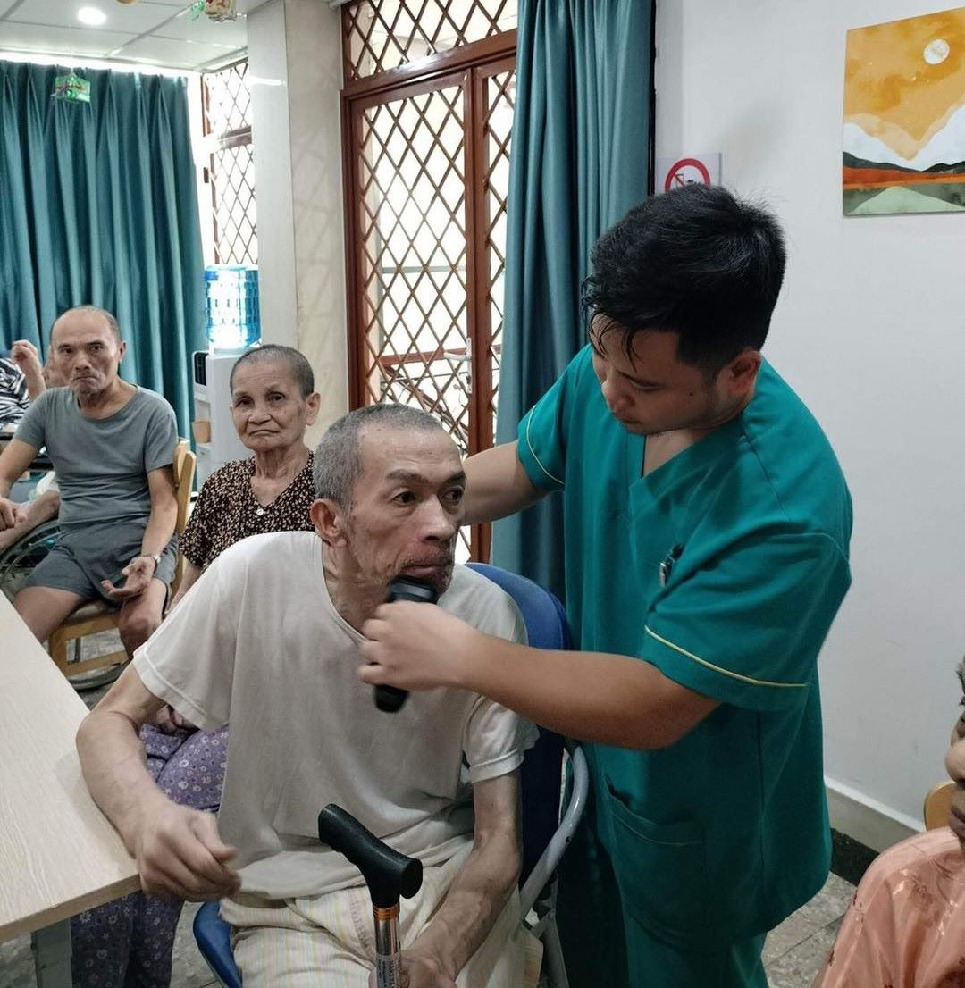 Hoạt động chăm sóc