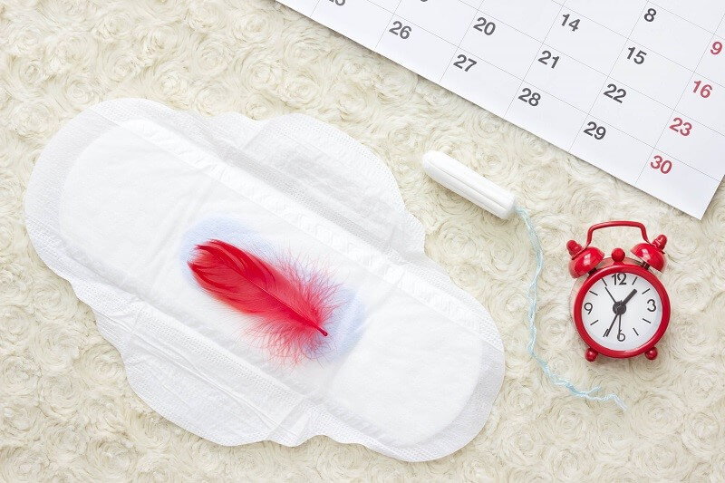 Nguyên nhân khiến kinh nguyệt ra ít và kéo dài? Cách chữa trị như thế nào?