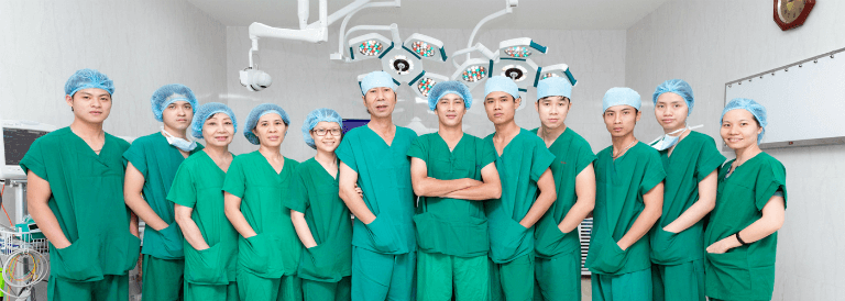 Đội ngũ y bác sĩ bệnh viện ITO Phú Nhuận