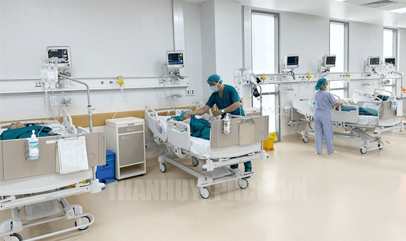 Hoạt động khám chưa bệnh tại bệnh viện ung bướu TP.HCM