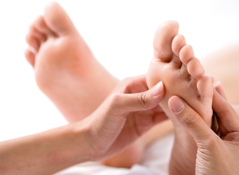 Chữa trị tê bì chân tay