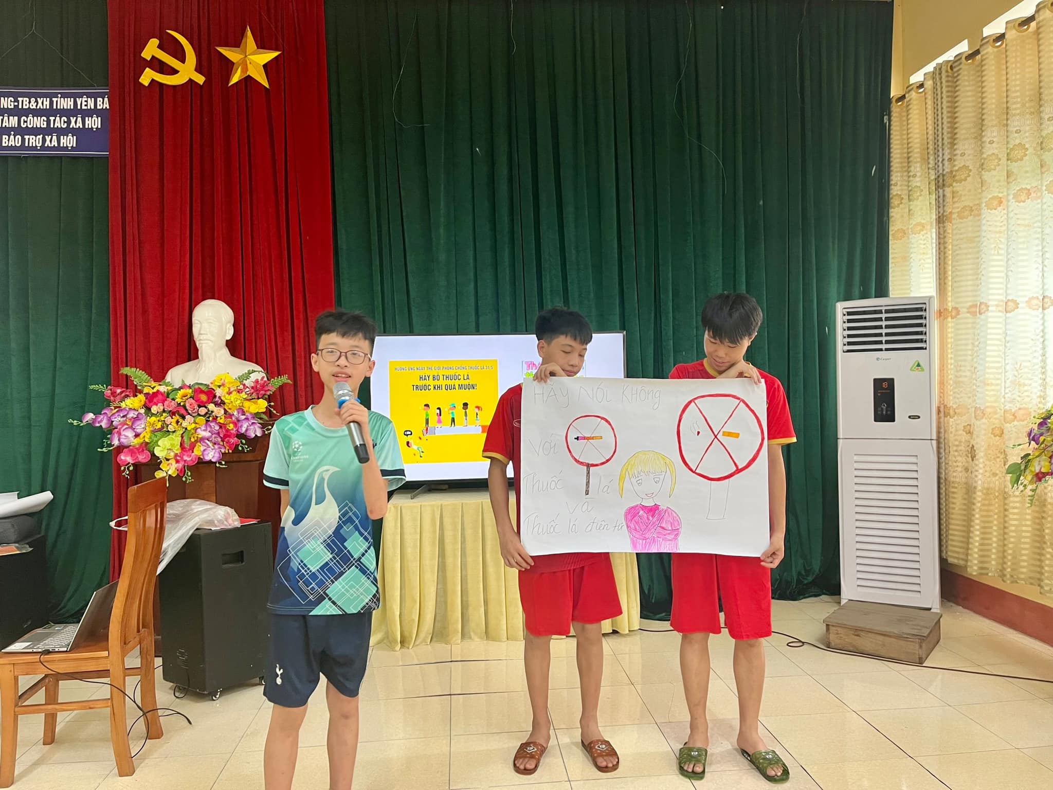 Hoạt động chăm sóc
