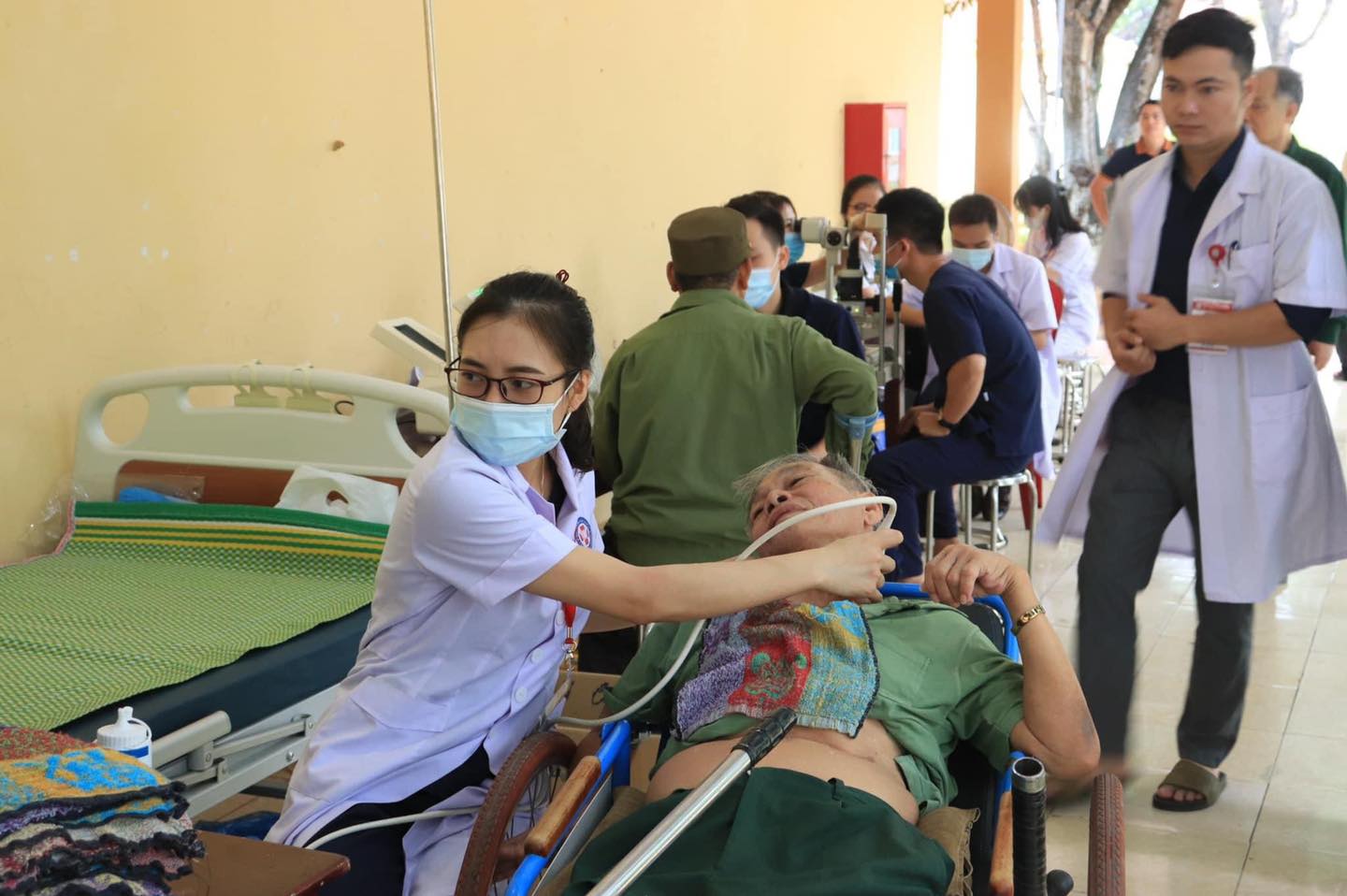 Hoạt động chăm sóc