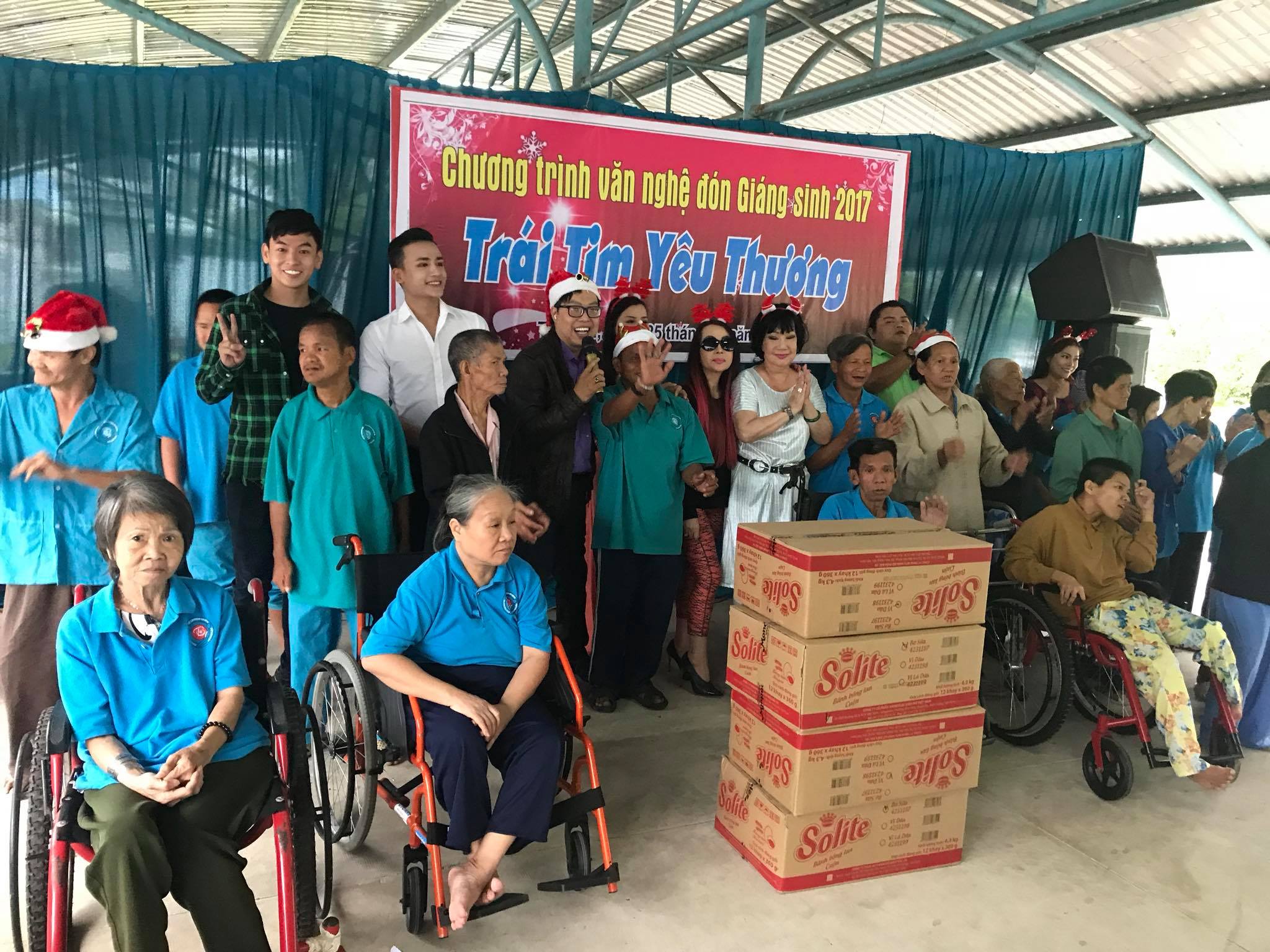 Hoạt động chăm sóc