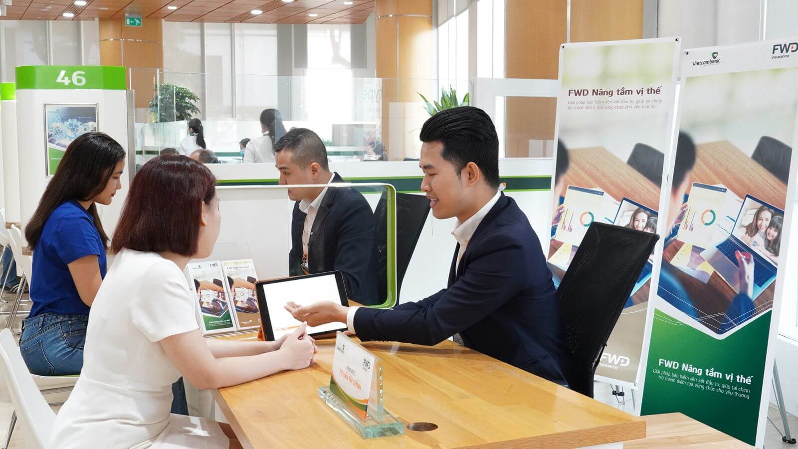 Tra cứu hợp đồng bảo hiểm FWD tại chi nhánh, văn phòng Đại lý của Bảo hiểm FWD
