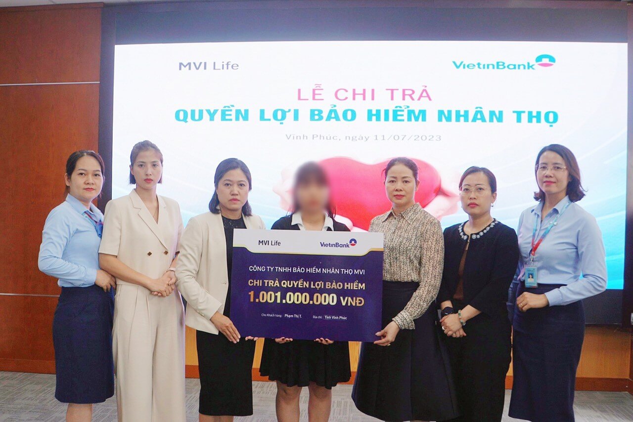 MVI Life chi trả hơn 1 tỷ đồng quyền lợi bảo hiểm cho khách hàng ở Vĩnh Phúc
