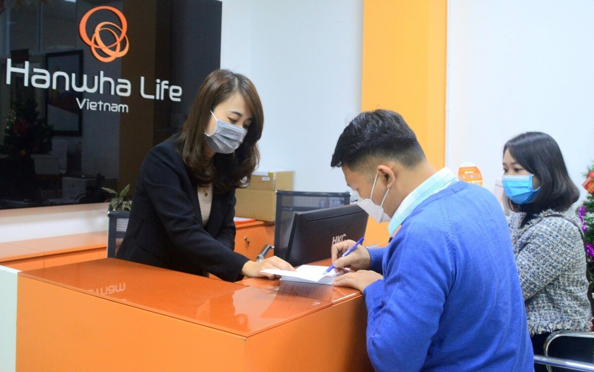 Hủy hợp đồng bảo hiểm Hanwha Life giữa chừng, ai là người chịu thiệt?