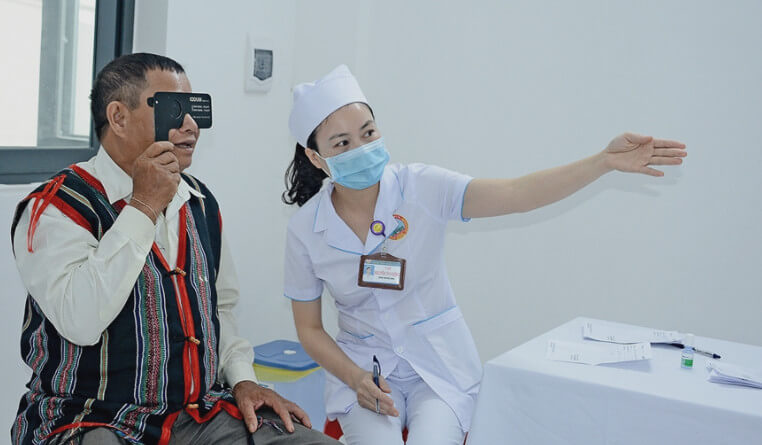 Khám bệnh tại Bệnh viện Binh đoàn 15