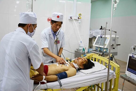 Khám chữa bệnh tại Bệnh viện Quân Y 211