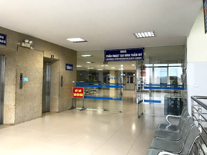 Khoa tạo hình thẩm mỹ tại Bệnh viện Bỏng quốc gia Lê Hữu Trác