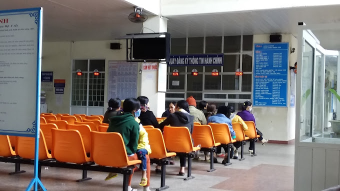 Khám bệnh tại Bệnh viện đa khoa tỉnh Quảng Ngãi