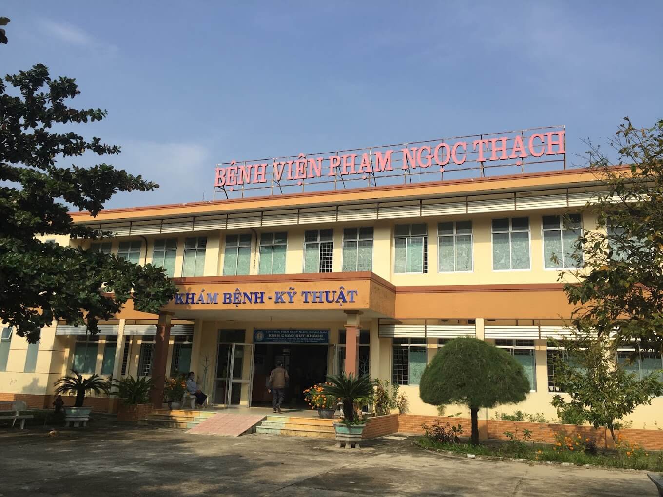 Bệnh viện Phạm Ngọc Thạch Quảng Nam có tốt không? Lịch khám, dịch vụ & bảng giá