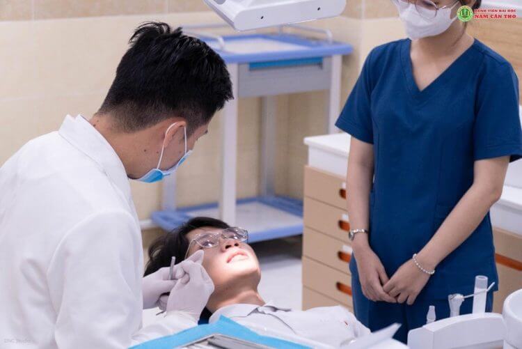 Khám chữa bệnh tại Bệnh viện Răng Hàm Mặt Việt Anh Đức