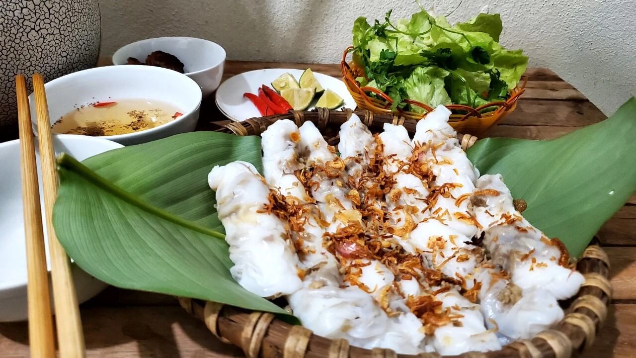 Bánh cuốn bao nhiêu calo? Ăn bánh cuốn có béo không?