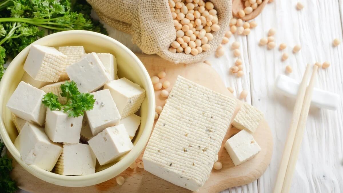 1 miếng đậu phụ bao nhiêu calo? Ăn đậu phụ rán có béo không?
