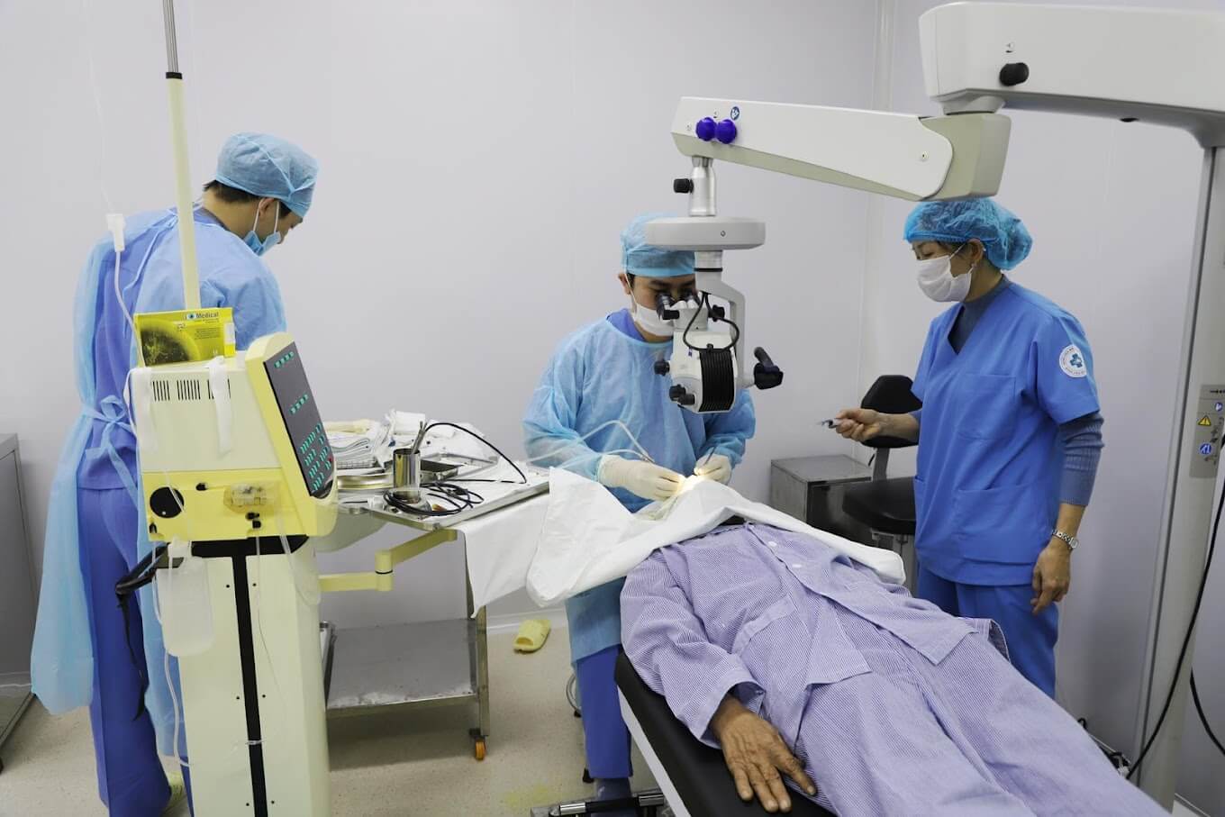 Đặt lịch khám tại Bệnh viện Mắt Sông Cầu