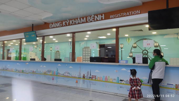 Khu khám bệnh tại Bệnh viện Nhi đồng Thành phố