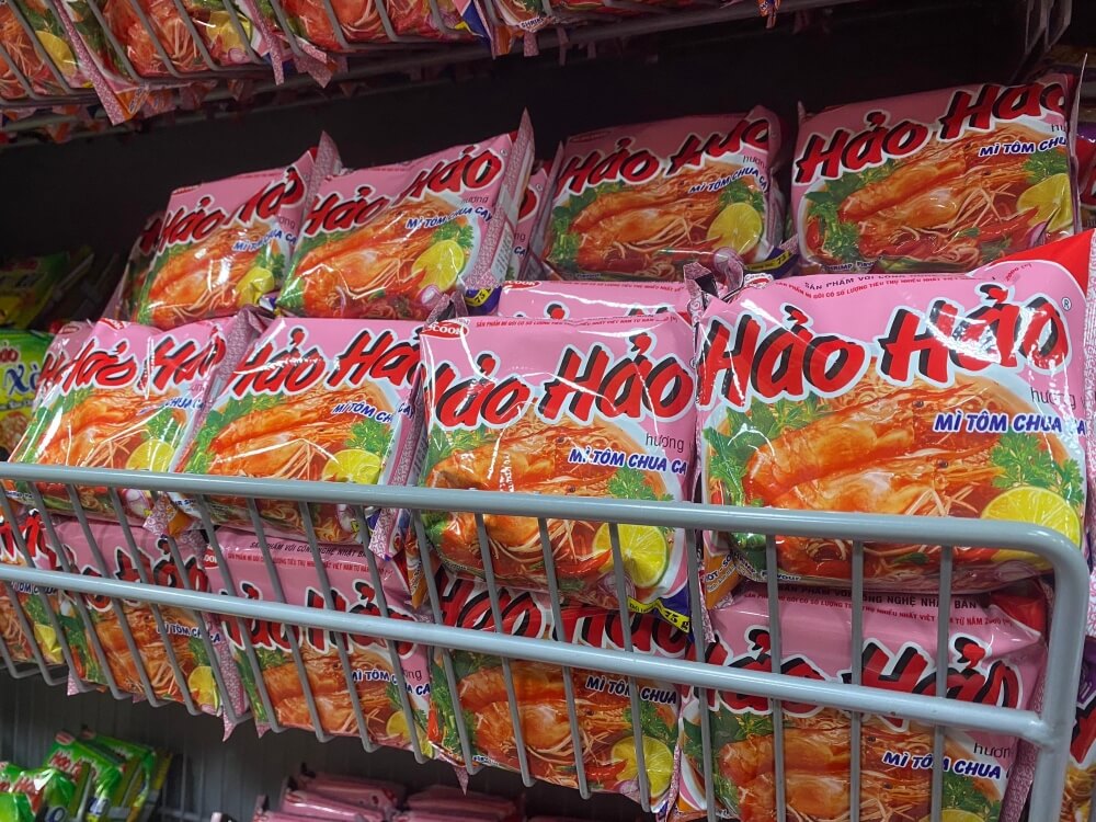 Mì tôm hảo hảo bao nhiêu calo? Cách ăn mì không lo tăng cân