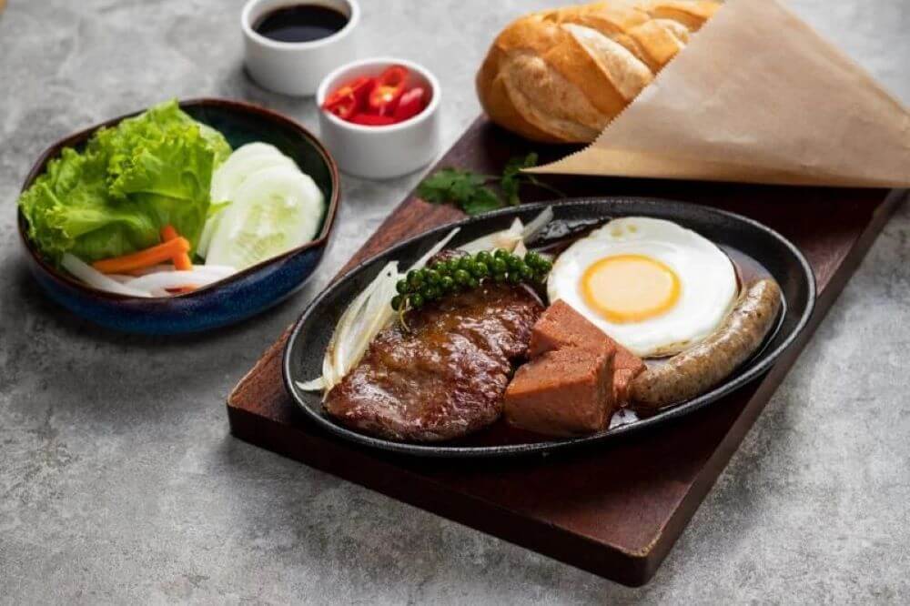 1 phần bò né bao nhiêu calo? Ăn bò né có béo không?