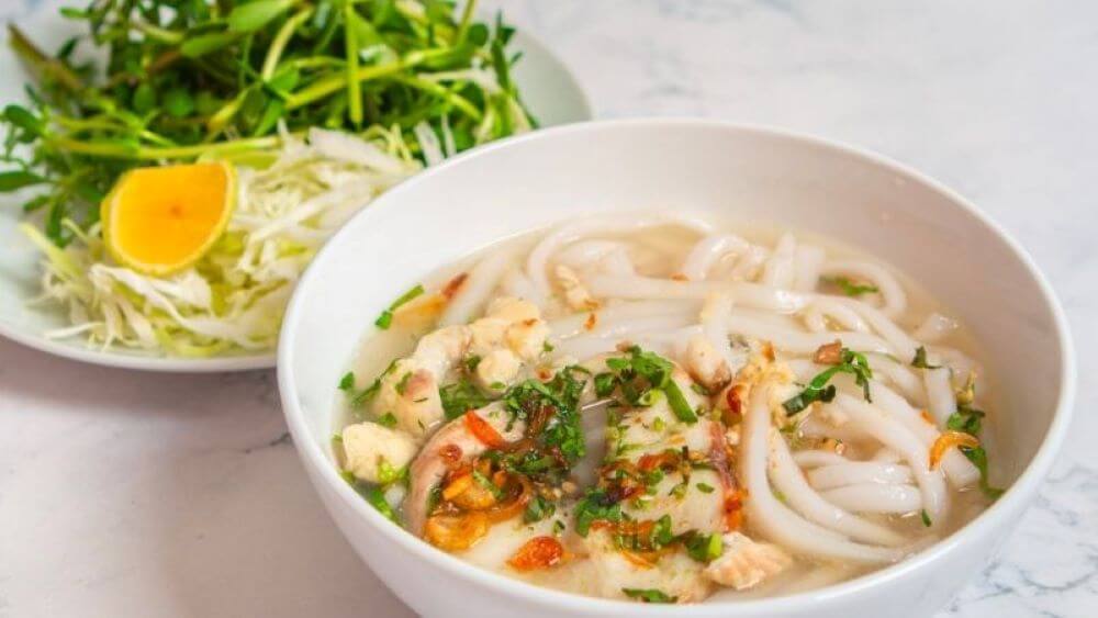 Bánh canh bao nhiêu calo? Ăn bánh canh có gây tăng cân không?