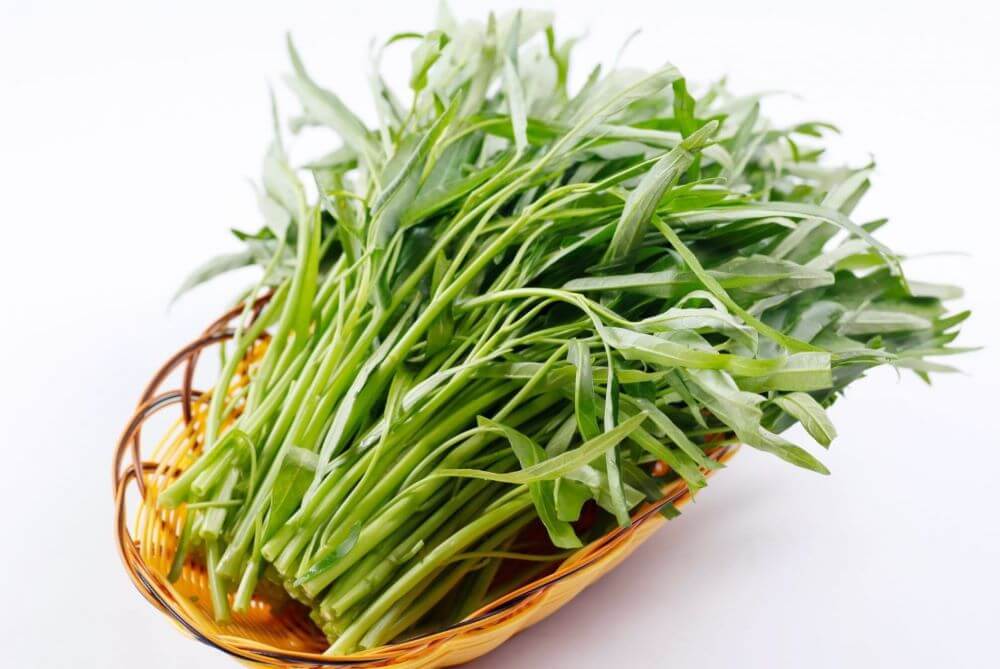 Rau muống bao nhiêu calo? Những lưu ý khi ăn rau muống giảm cân