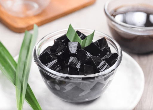 Thạch đen (sương sáo) chứa bao nhiêu calo?