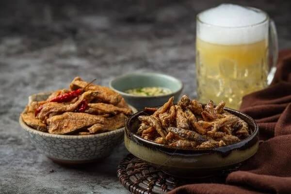 100g cá khô bao nhiêu calo?