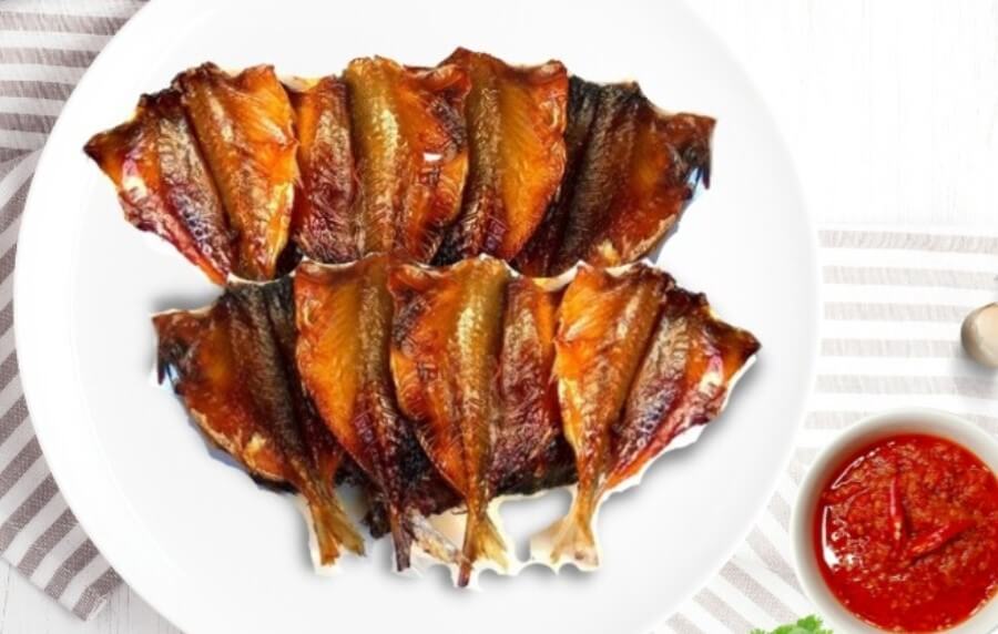 100g cá khô bao nhiêu calo? Ăn cá khô có béo không?