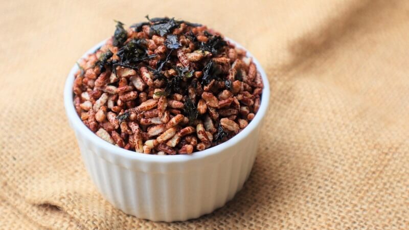 100g gạo lứt sấy rong biển bao nhiêu calo?