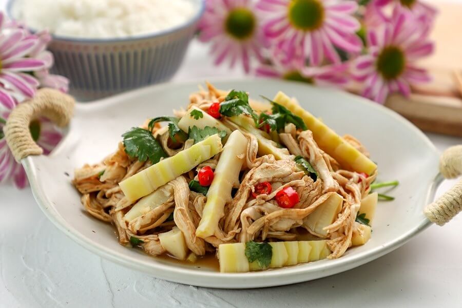 Măng xào bao nhiêu calo?
