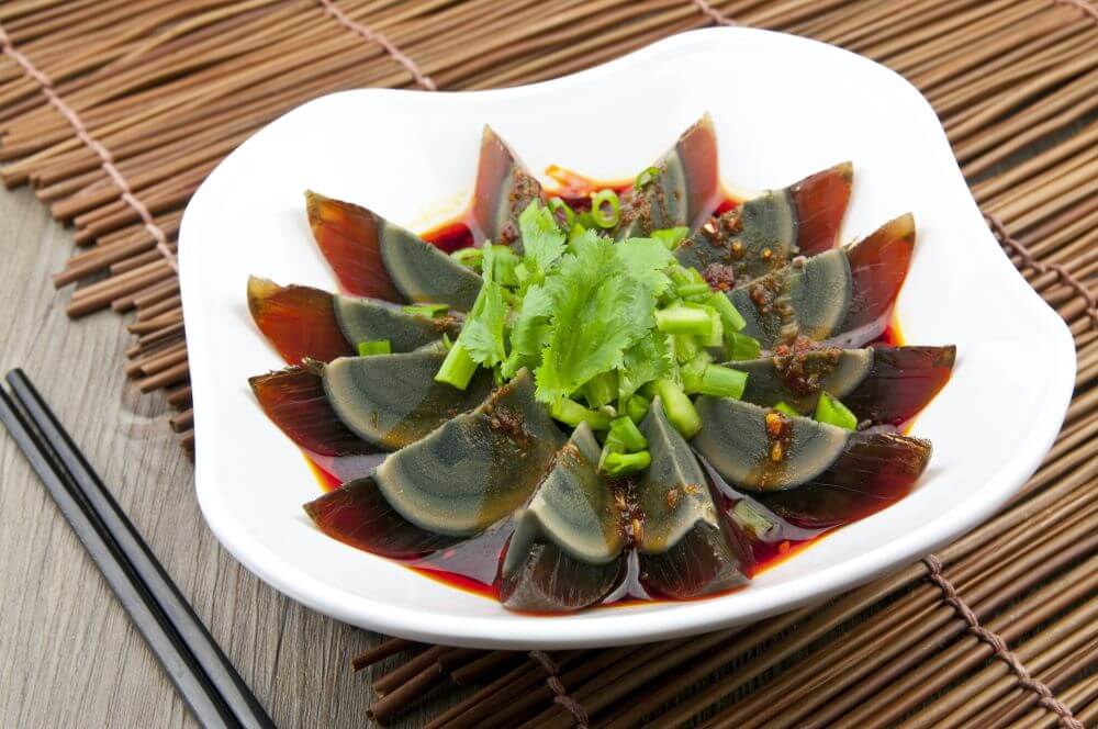 Trứng bắc thảo bao nhiêu calo? Lợi ích của trứng bắc thảo