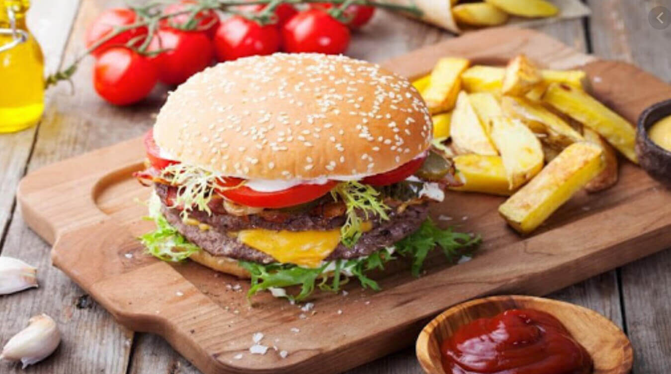 Hamburger bao nhiêu calo? Ăn nhiều bánh hamburger có tốt cho sức khỏe không
