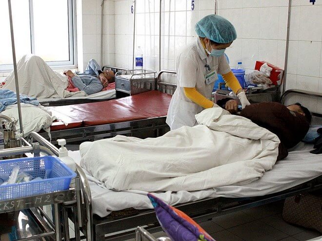 Bệnh nhân đến thăm khám tại bệnh viện