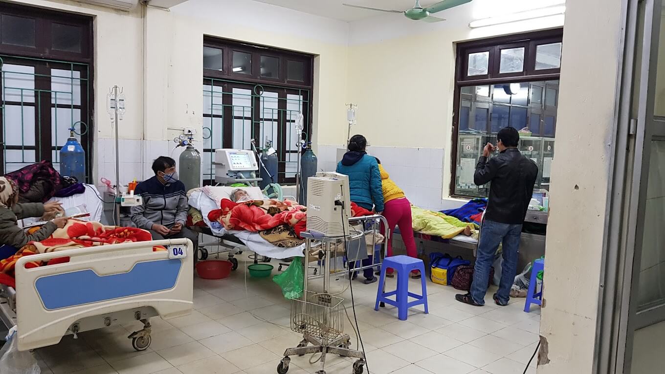 Bệnh nhân đến thăm khám tại bệnh viện