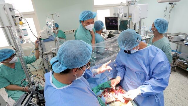 Hoạt động điều trị tại Bệnh viện Trung ương Huế