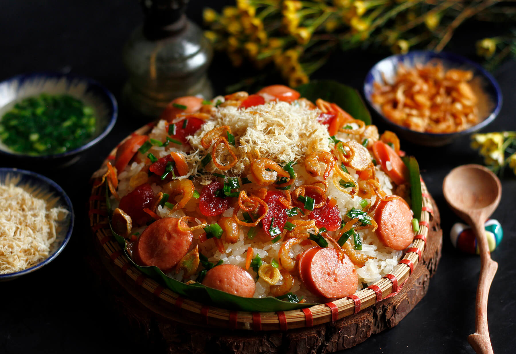 Xôi mặn bao nhiêu calo? Ăn xôi mặn có béo không?
