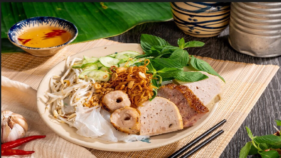 1 hộp bánh ướt bao nhiêu calo? Ăn bánh ướt có béo không