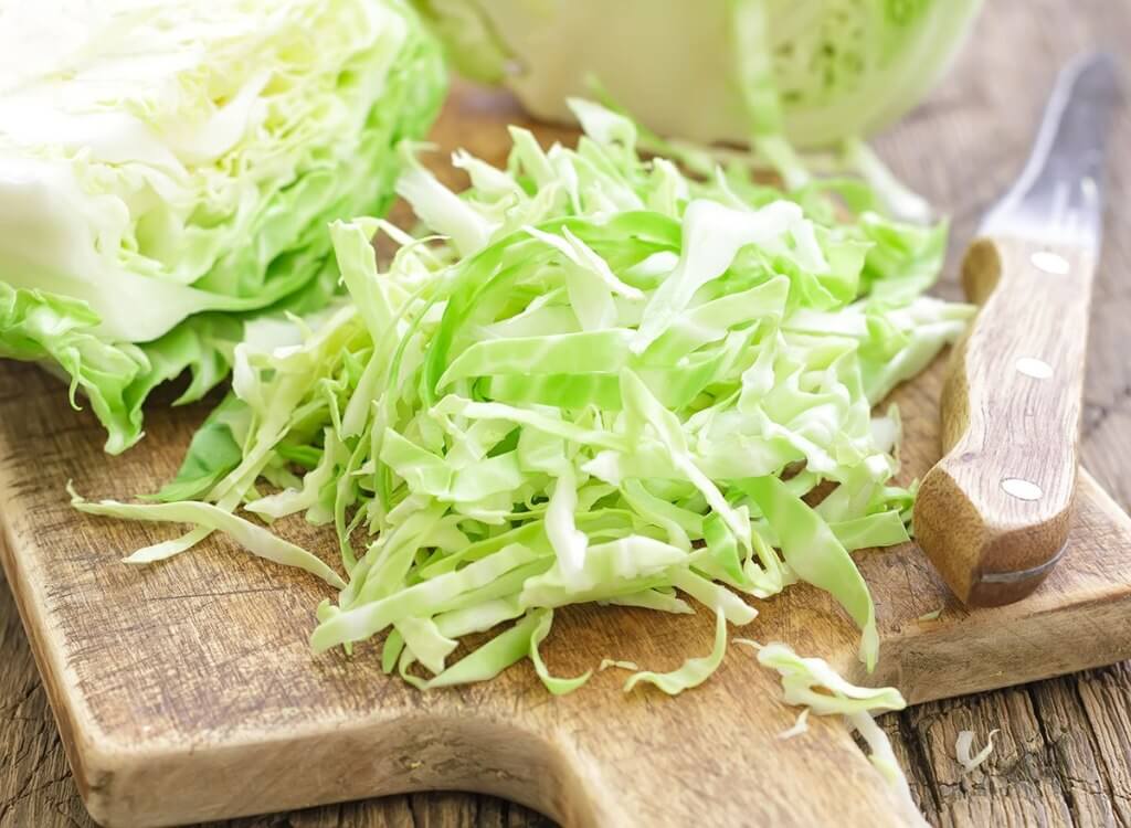 Bắp cải luộc bao nhiêu calo? Ăn bắp cải luộc có giảm cân không?